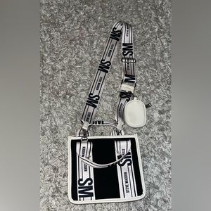 Steve Madden cross body bag